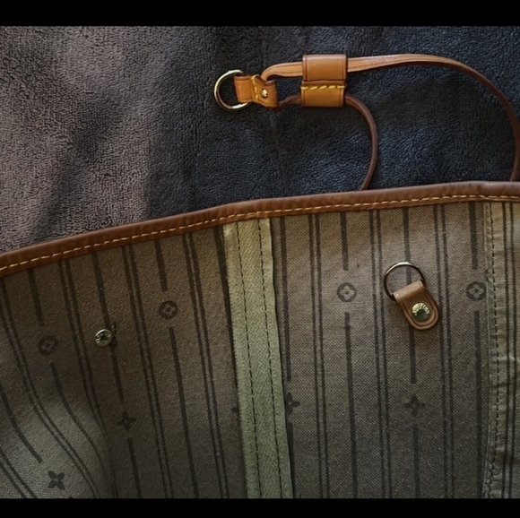 Louis Vuitton MM Neverfull - Picture 11 of 11